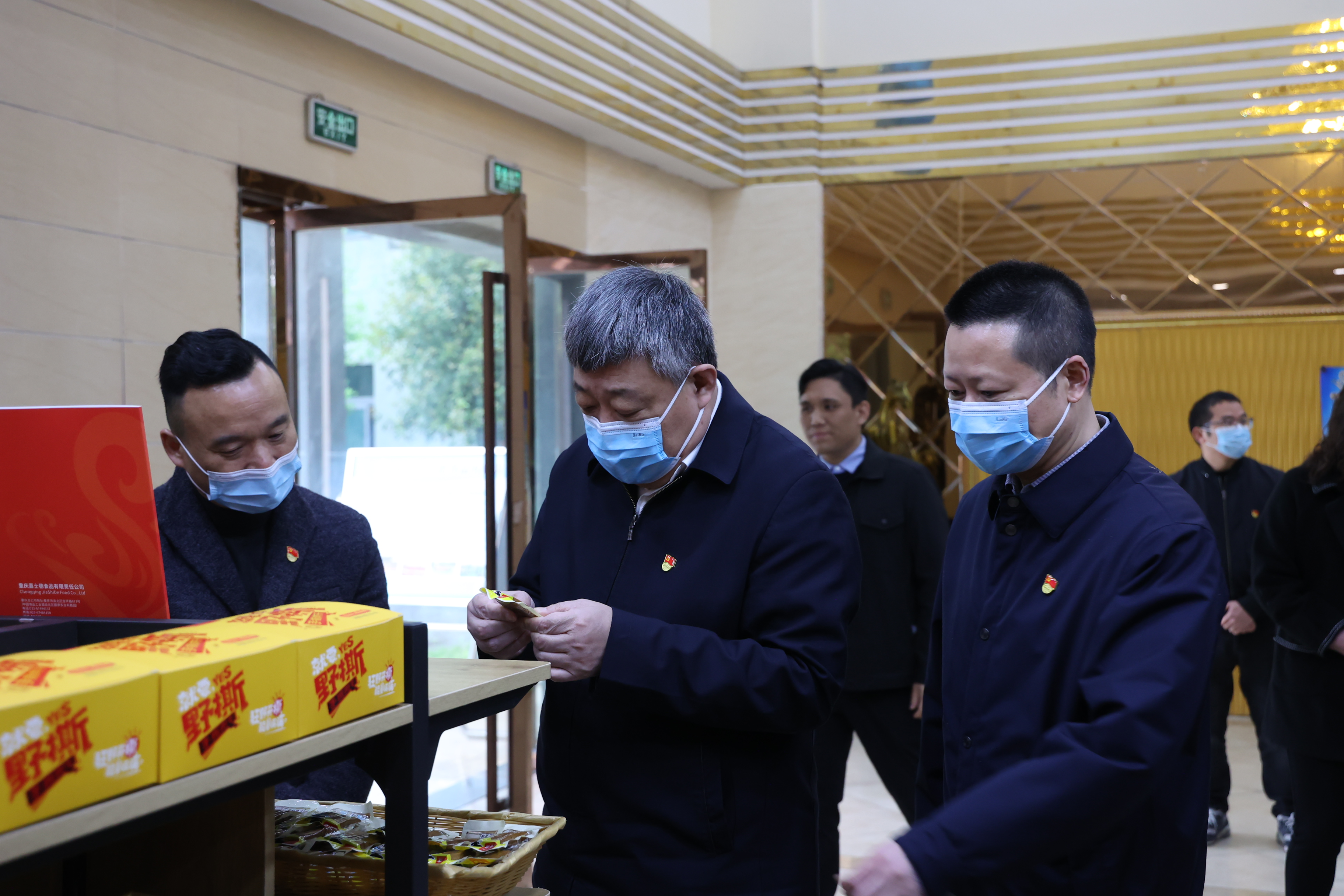 郑立伟开展春耕生产暨企业稳进增效专题调研