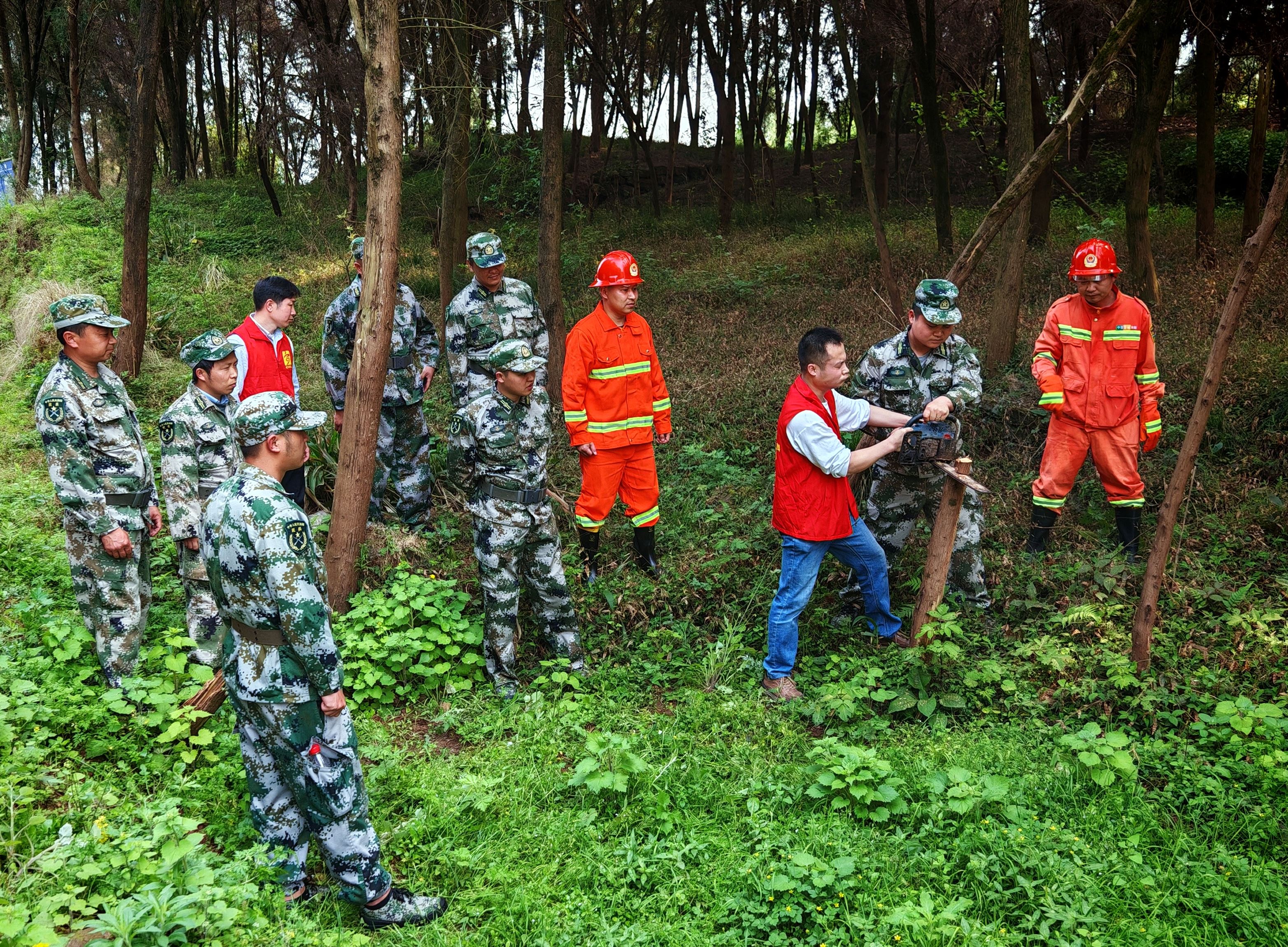 防山火于未燃筑牢百姓安全网