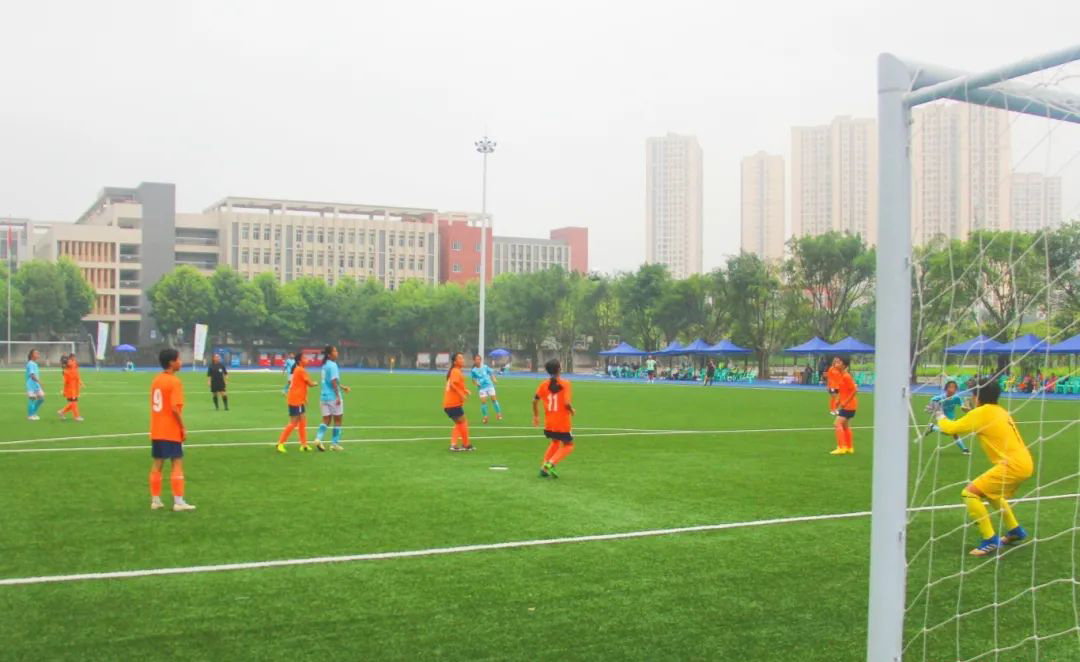 青少年足球(女子丙组)激情开赛 - 今日合川网